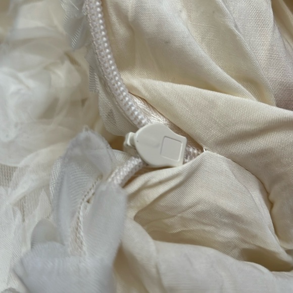 Reformation Rosy Dress-Ivory 3D floral skirt NWT - Picture 9 of 17